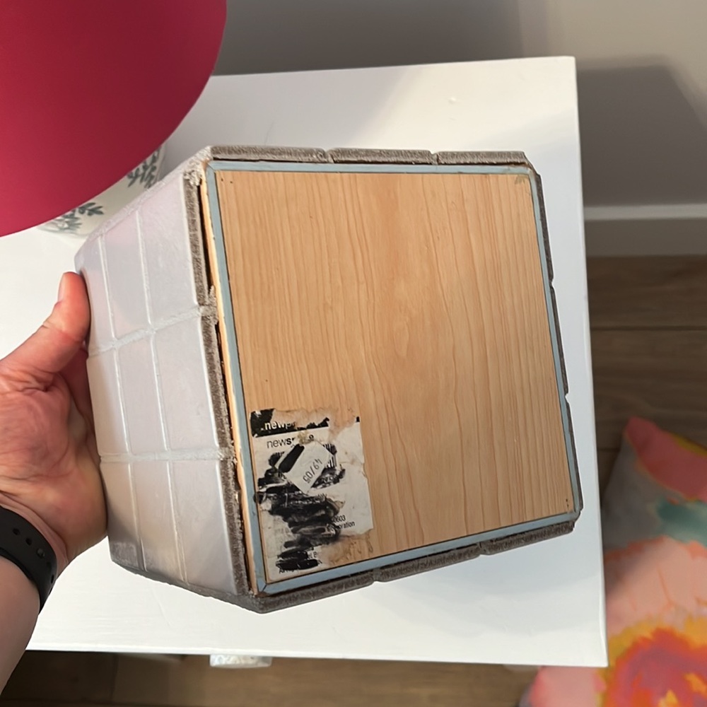 Tiled box - Picture 3 of 4
